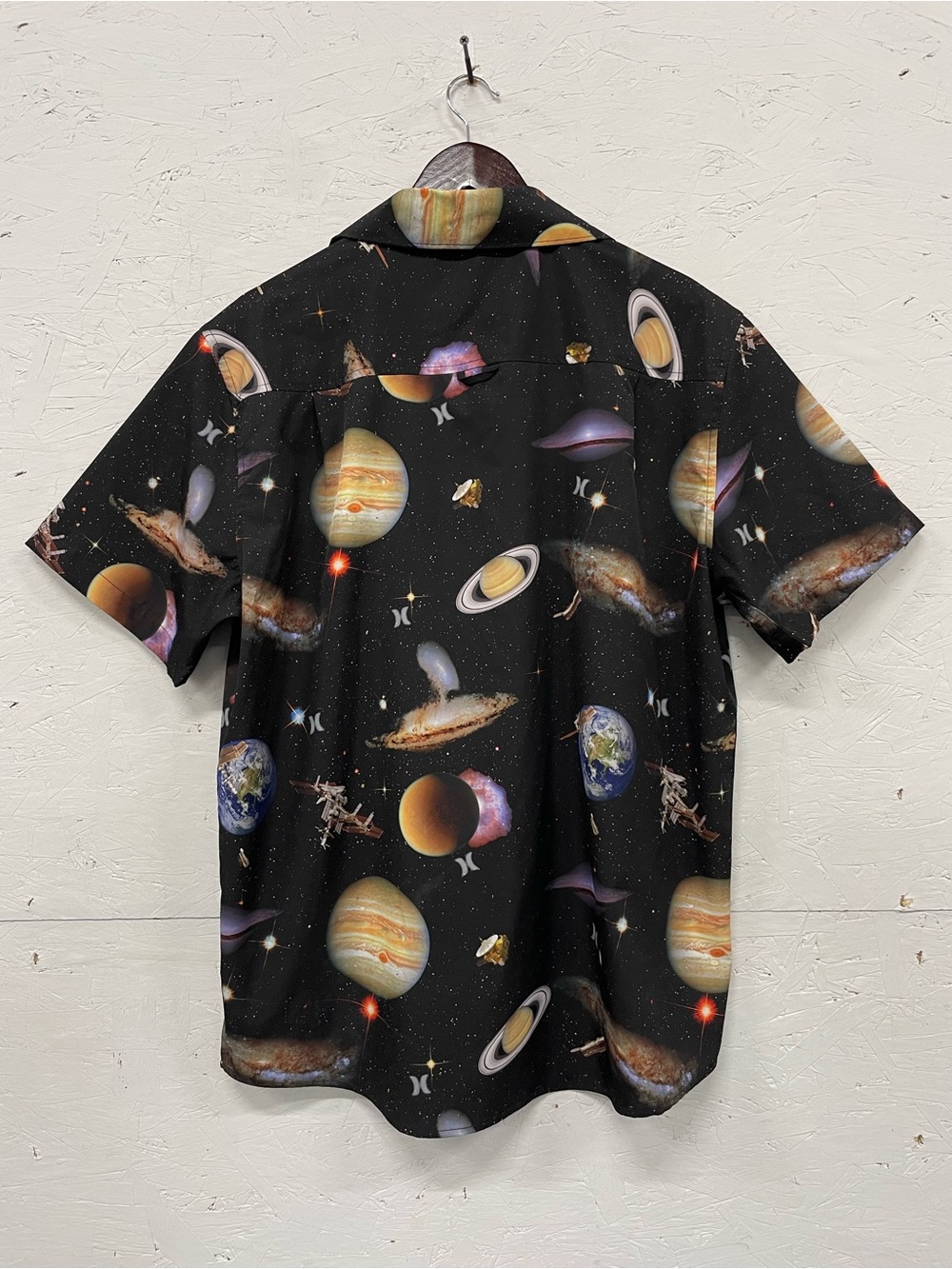 Hurley "Deep Space" AOP Button Down Short-Sleeve Shirt, Size L - Picture 2 of 9